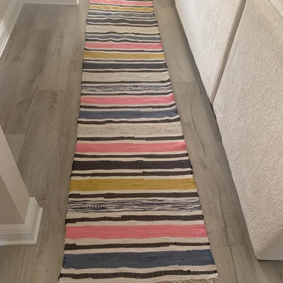 Runner. NWOT - Picture 6 of 10